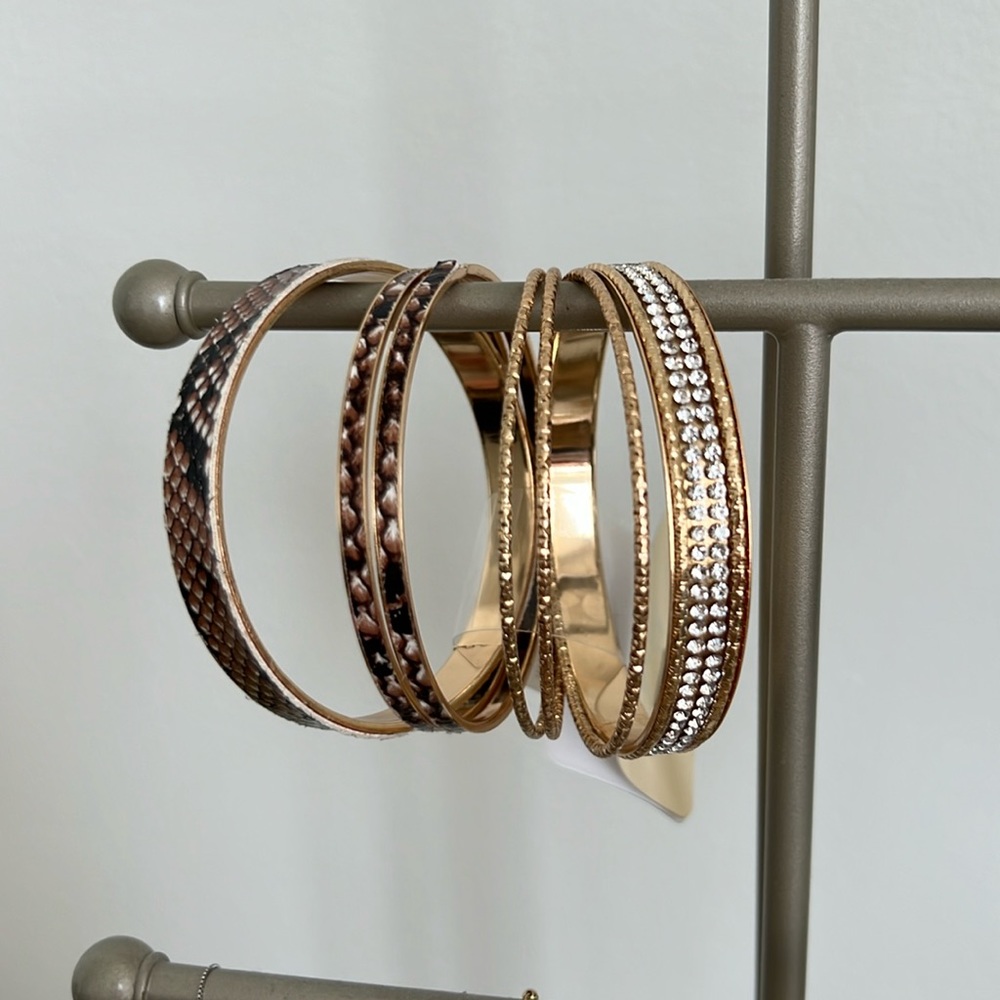 🆕 Riah Bangle Bracelet Set 🆕
